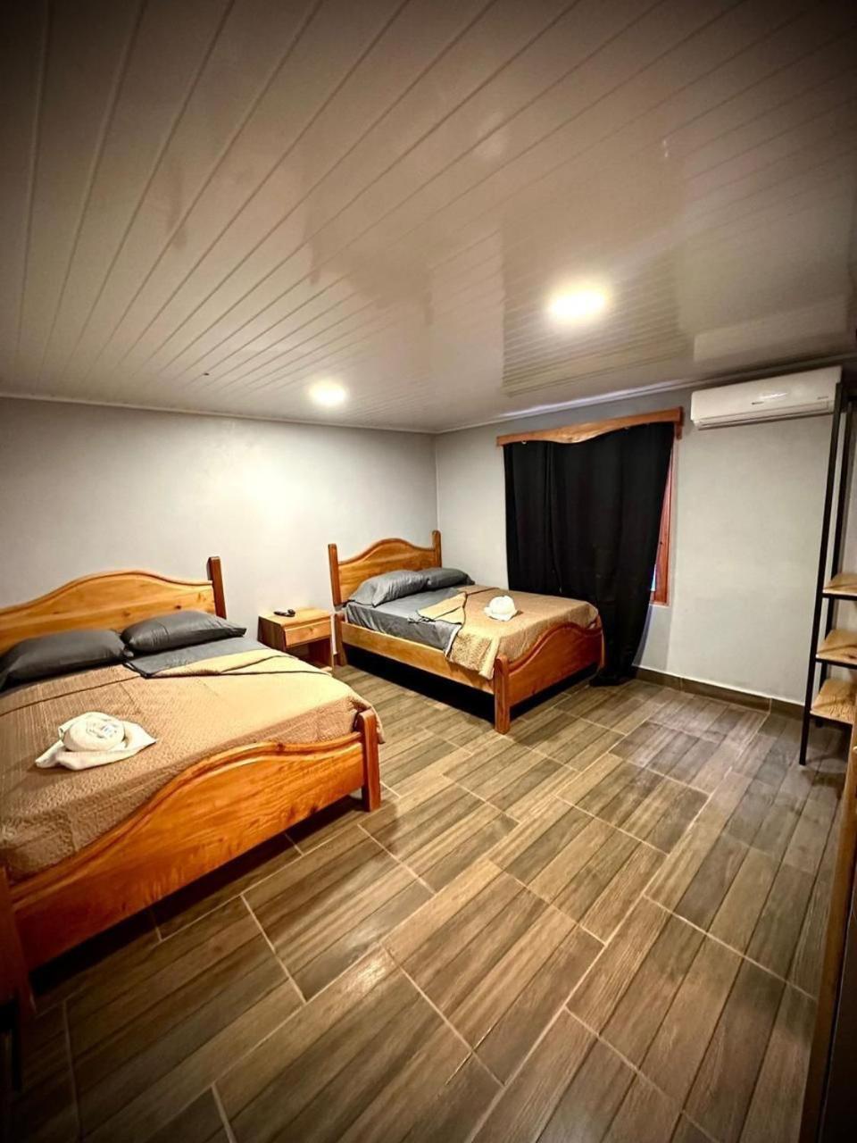 Blasina Beer Hostel 下博克特 外观 照片